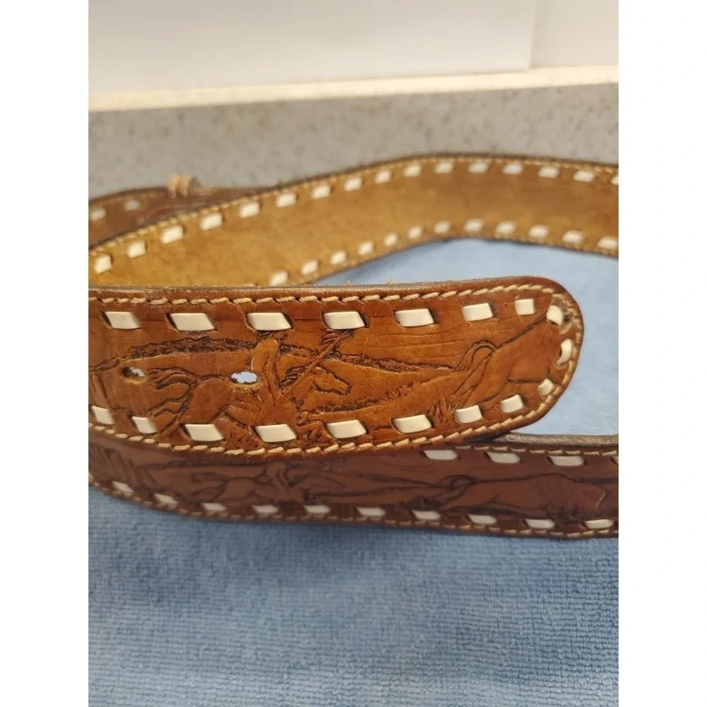 VTG Hand Tooled Leather Belt Mens SZ 40 Buffalo Hunt Topstitch Removeable Buckle